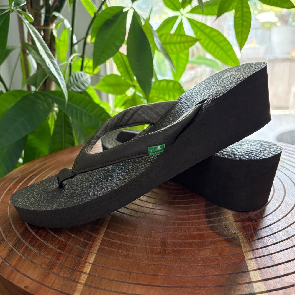 Sanuk Yoga Mat Wedge Flip Flops Brown Platform Thong Sandals Womens 8